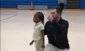 Coach goes viral online for this one act during kids’ basketball game