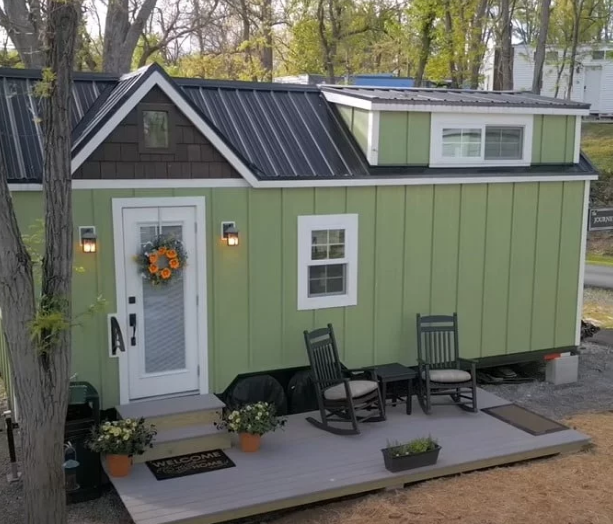 Grandparent Getaway: Retired Couple Sets Up Tiny Home to Be Closer to Grandkids