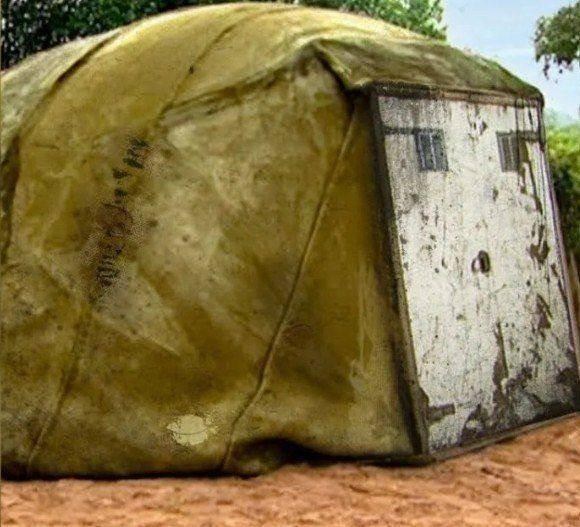 Everyone laughed at this man’s house until they walked inside