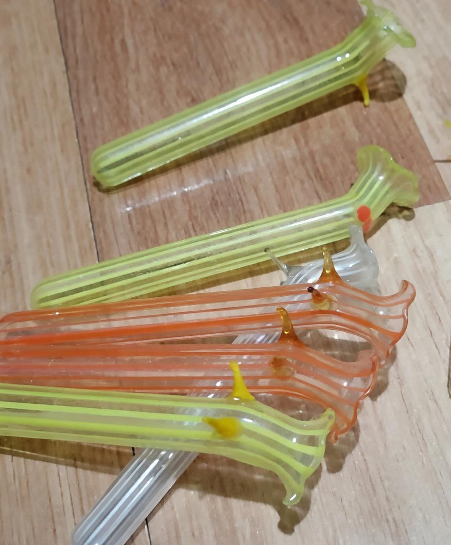 The Secret Object I Discovered in My Grandmother’s Closet Revealed a Forgotten Tradition of Beauty, Mystery, Memory, Quiet Romance, And Hidden Family History That Changed Everything I Thought I Knew About Her Life, Her Past, And The Gentle Elegance She Carried In Silence